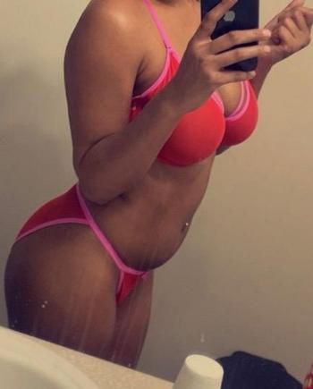 Lisha, 23  female escort, Knoxville