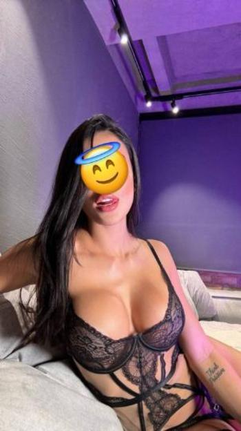 Shalie, 26  female escort, Knoxville