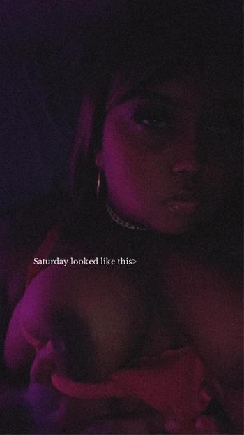 Lala, 26  female escort, Knoxville