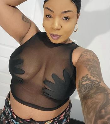 Akua, 27  female escort, Knoxville