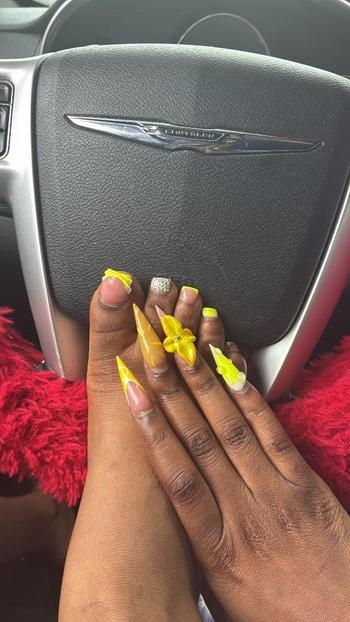 Cookie, 20  female escort, Knoxville