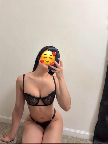 Nathaly, 22  female escort, Knoxville